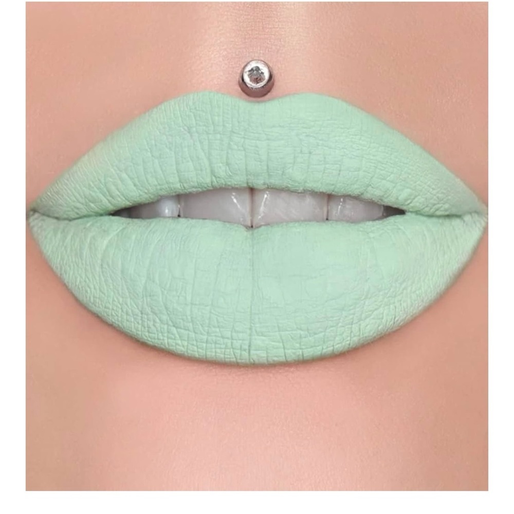 Jeffree Star Cosmetic Velour Liquid Lipstick in High Society - Picture 4 of 5